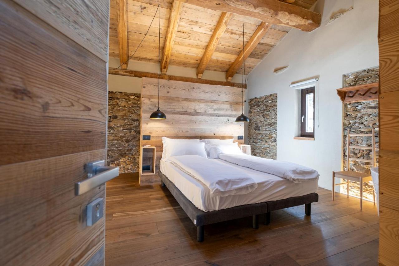 Bed and Breakfast L'Ozio Creativo à Castelnuovo Nigra Extérieur photo